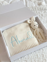 Load image into Gallery viewer, 2 pcs Gift Box with Personalised Blanket and handmade Crochet Bunny - Blue Edition