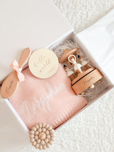 Load image into Gallery viewer, Deluxe Giftbox Extra Large - customizable, pick your color - BEBIMINE LLC