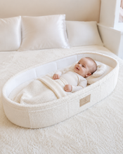 Load image into Gallery viewer, Baby Bassinet / Baby nest, portable Moses Diaper Changing Basket with Mattress , Waterproof Mattress Cover and Storage bag- white
