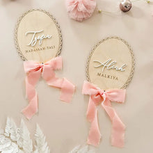 Load image into Gallery viewer, 1 Pcs Wooden Ribbon Bow Milestone Card Customized Name