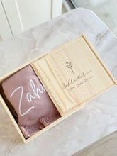 Load image into Gallery viewer, Wooden Giftbox / Keepsake Box engraved with Name - pick your design
