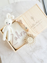 Load image into Gallery viewer, Wooden Giftbox engraved with name *filled*- Option 1
