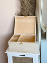 Load image into Gallery viewer, Personalised Baby Keepsake Box - BEBIMINE LLC
