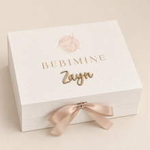 Load image into Gallery viewer, Personalised Large Signature Gift Box with Wooden Name
