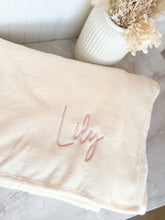 Load image into Gallery viewer, Super soft Blanket personalised with Name 150x200cm - pick your color - BEBIMINE LLC
