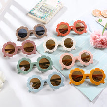 Load image into Gallery viewer, Flower Round Kids sunglasses UV400 - Pick your color - BEBIMINE LLC
