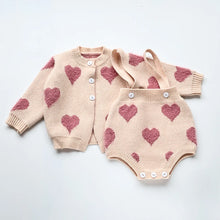 Load image into Gallery viewer, Knitted Clothing Set 2 pcs with Hearts
